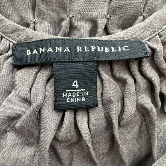 Banana Republic 100% Silk Hand Smocked Lavender Dress Women’s Size 4 Fairy - Picture 5 of 12